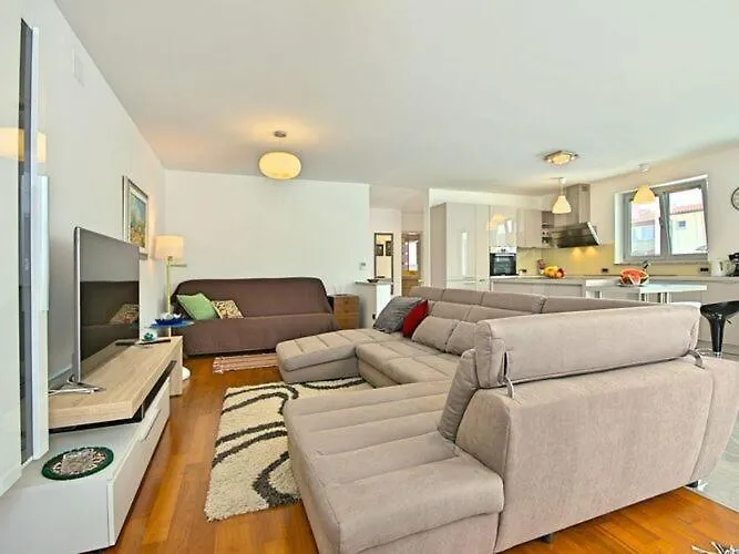 Apartment Villa Family Paris Umag Croatia