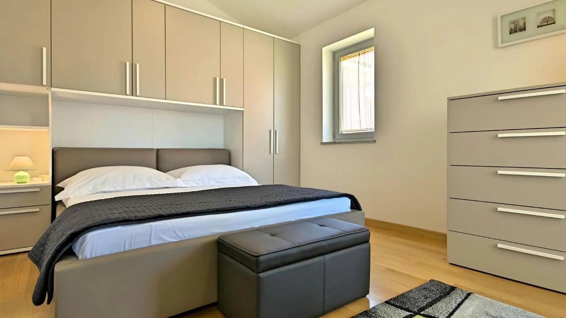 Villa Family Paris Umag Apartment