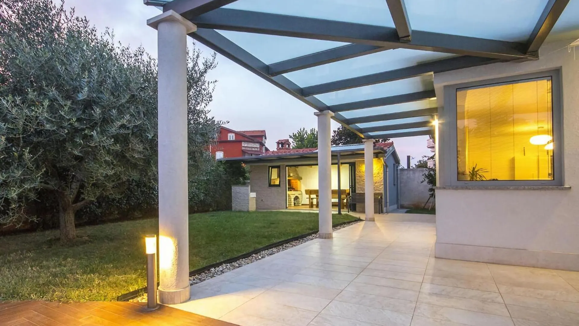 Villa Family Paris Umag 0*,